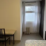 公寓 House In Away From The Hustle And Bustle Of The
