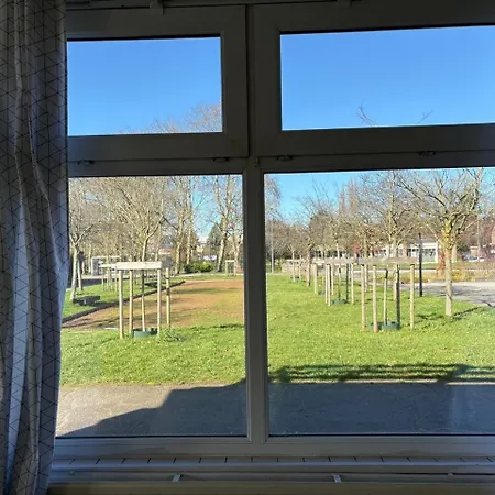 Lejlighed House In Away From The Hustle And Bustle Of The